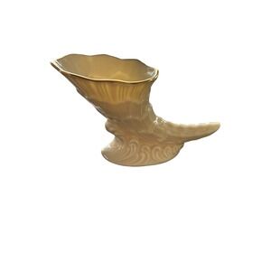 Lenox Ivory‎ China Cornucopia Vase 24K Gold Trim Hand Decorated Made in USA
